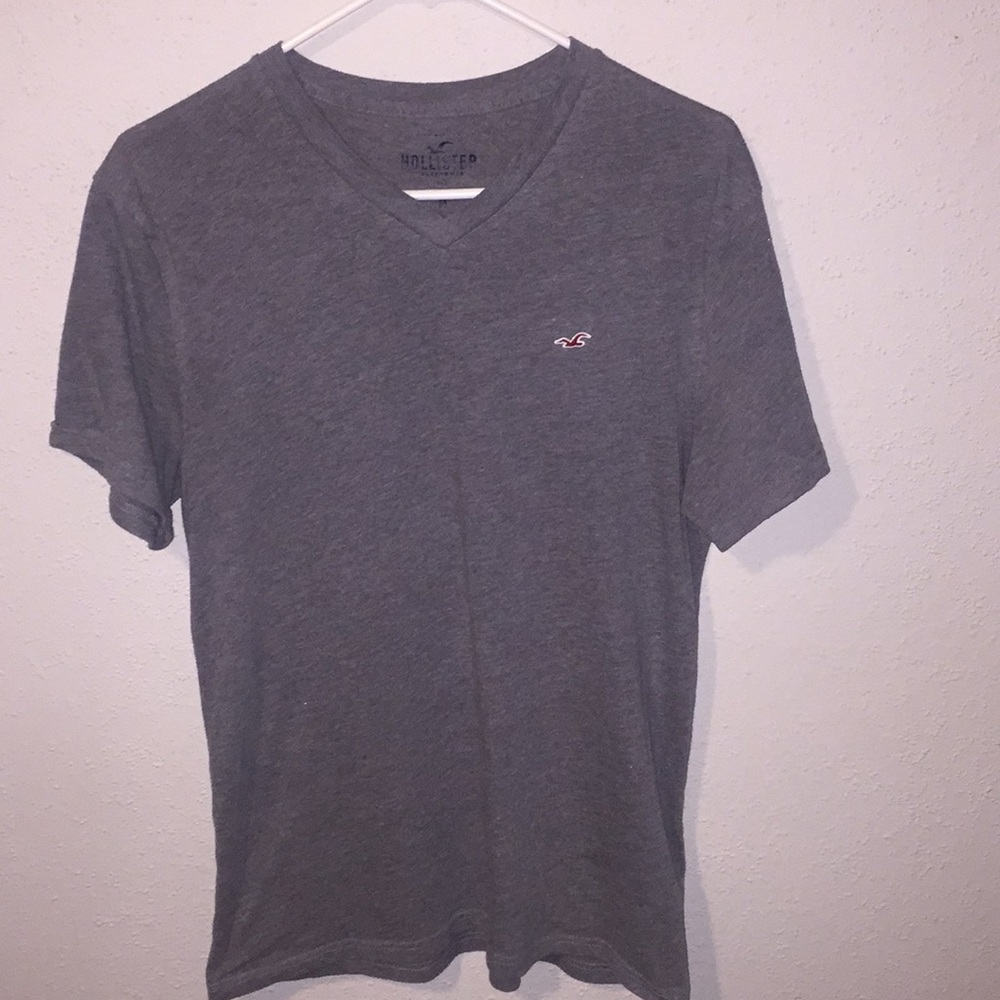 Light gray hollister t-shirt